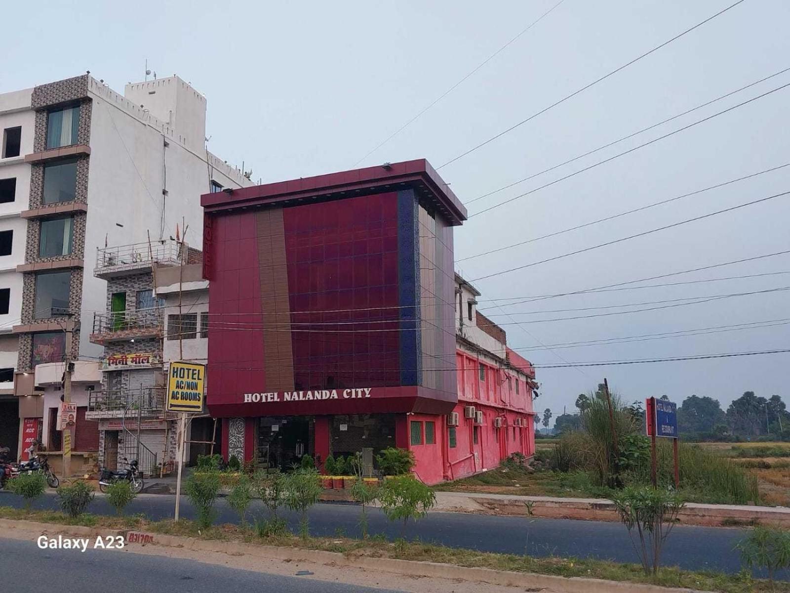 Hotel Nalanda City & Restaurant Dipnagar 외부 사진